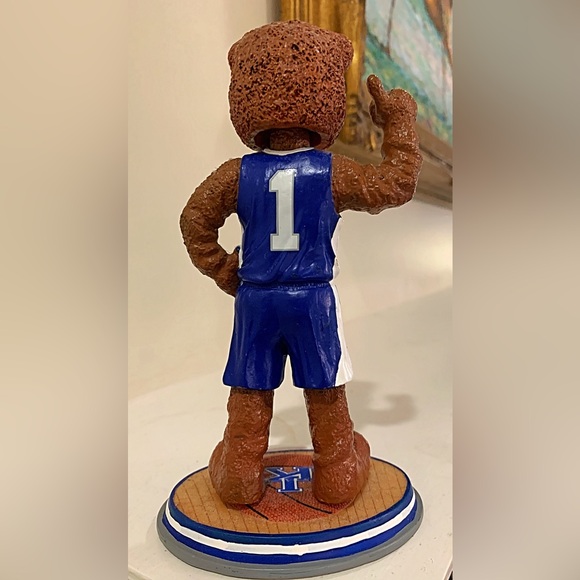 Vintage Forever Collectibles Kentucky Wildcats Limited Edition Bobblehead - Picture 3 of 5